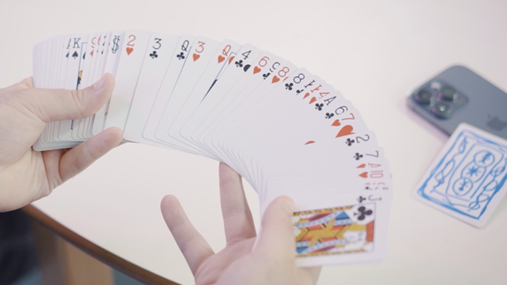 Child's Play | Julio Montoro-Julio Montoro-Deinparadies.ch