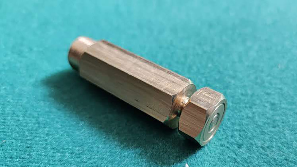 Die gewindige Schraube