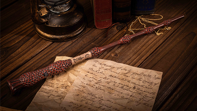Fireball Shooting Wand | The Peacemaker Magic Owl Supplies bei Deinparadies.ch