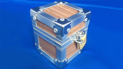 Flight Case | Leo Smetsers Leo Smetsers bei Deinparadies.ch