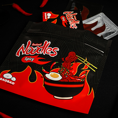 Instant Noodles Playing Cards | Spicy Edition Riffle Shuffle bei Deinparadies.ch