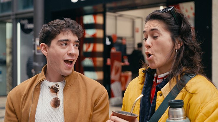 Leviosa Phone | João Miranda and Julio Montoro-Deinparadies.ch-Deinparadies.ch