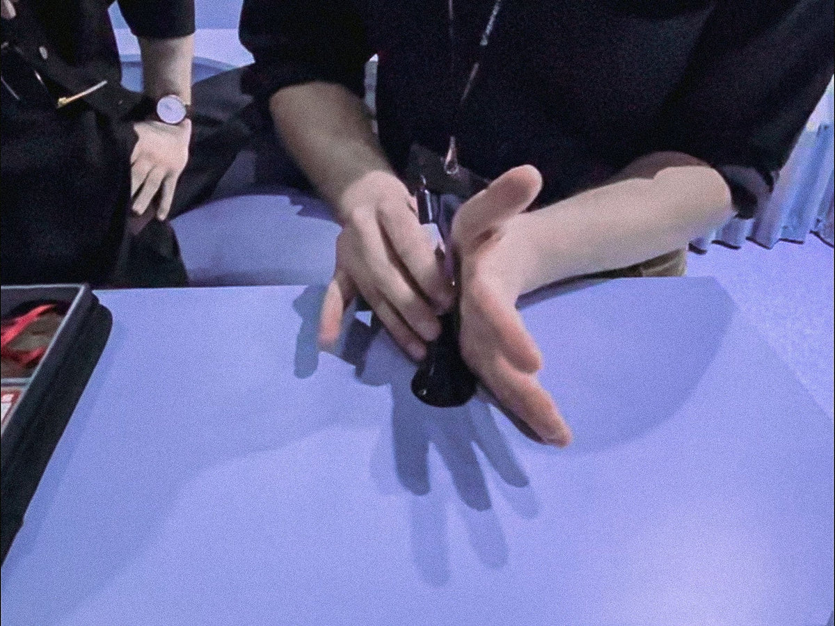 Liquid Spectrum | Tobias Dostal-Ellusionist-Deinparadies.ch