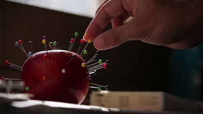 Pinch | Thinking Paradox - Video Download