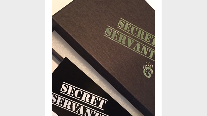 Secret Servante by Sean Goodman Sean Goodman bei Deinparadies.ch