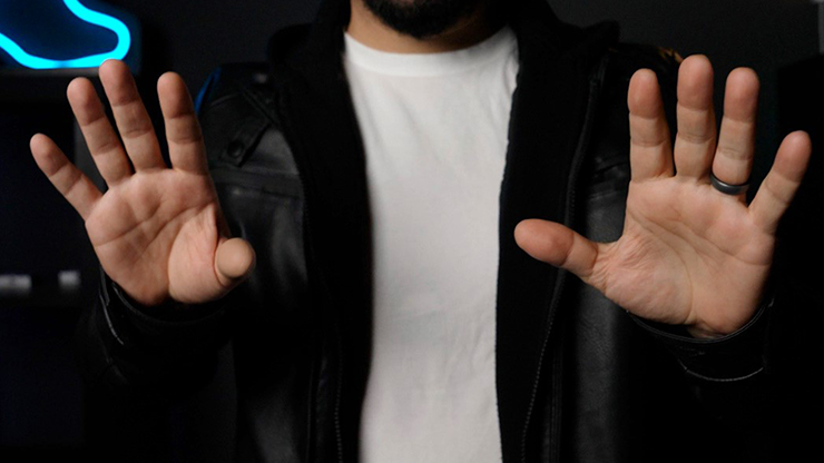 VANISHING HANDKERCHIEF | Apprentice Magic