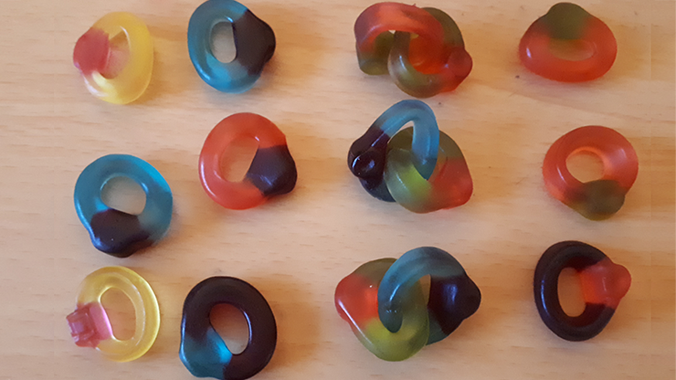 Visible Linking Jelly Sweet Gummy Finger Rings by Jonathan Royle - Mixed Media Download Jonathan Royle bei Deinparadies.ch