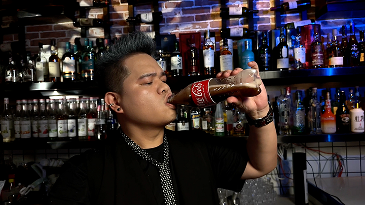 Water 2 Coke | Kailun Wu, Illuwizard & MS Magic-Lee Jah Bond-Deinparadies.ch