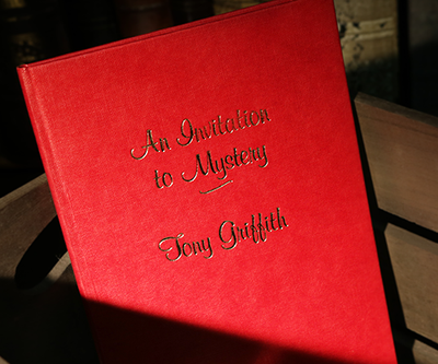 An Invitation to Mystery (Limited/Out of Print) by Tony Griffith Ed Meredith bei Deinparadies.ch