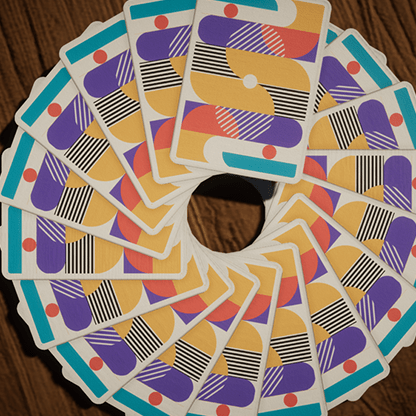 Crujir Playing Cards by Area 52 Pravar Jain bei Deinparadies.ch