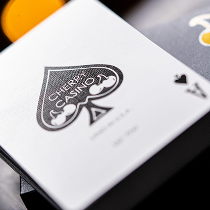 Cherry Casino House Deck (Monte Carlo Black and Gold) Playing Cards by Pure Imagination Projects Murphy's Magic bei Deinparadies.ch
