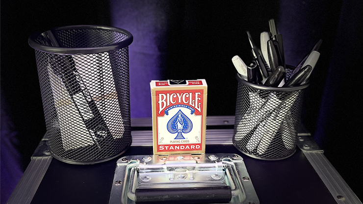 The Basket Close-up by Adrian Vega Crazy Jokers bei Deinparadies.ch