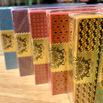 Gilded Cotta 6 Deck Set (w/ Case & Matching Tuck Seal Numbers) Playing Cards Playing Card Decks bei Deinparadies.ch