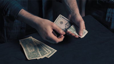 Short Change Plus by Juan Pablo Juan Pablo Ibañez bei Deinparadies.ch