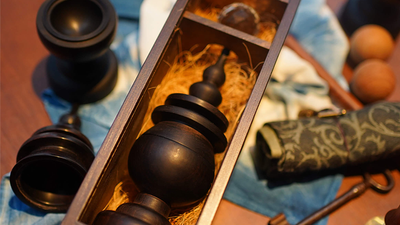 Untrammelled | Classic Ball & Vase | TCC TCC Presents bei Deinparadies.ch