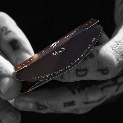 Brown Remedies Playing Cards | Madison x Schneider Black Roses Playing Cards bei Deinparadies.ch