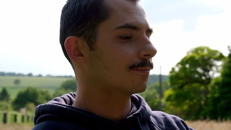 The Vault - Silver Finger | Matthieu Hamaissi - Video Download Matthieu Hamaissi bei Deinparadies.ch