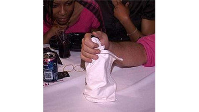 Flaschen durch Körper Gimmick Propdog bei Deinparadies.ch