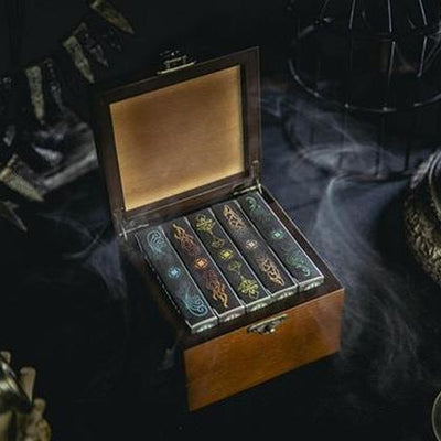 Five Elements Playing Cards Collection Set TCC Presents bei Deinparadies.ch