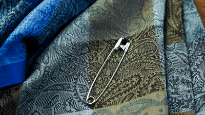 Phantom Pin | Paul Vigil | TCC TCC Presents bei Deinparadies.ch