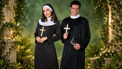 Nonne und Priesterkostüm