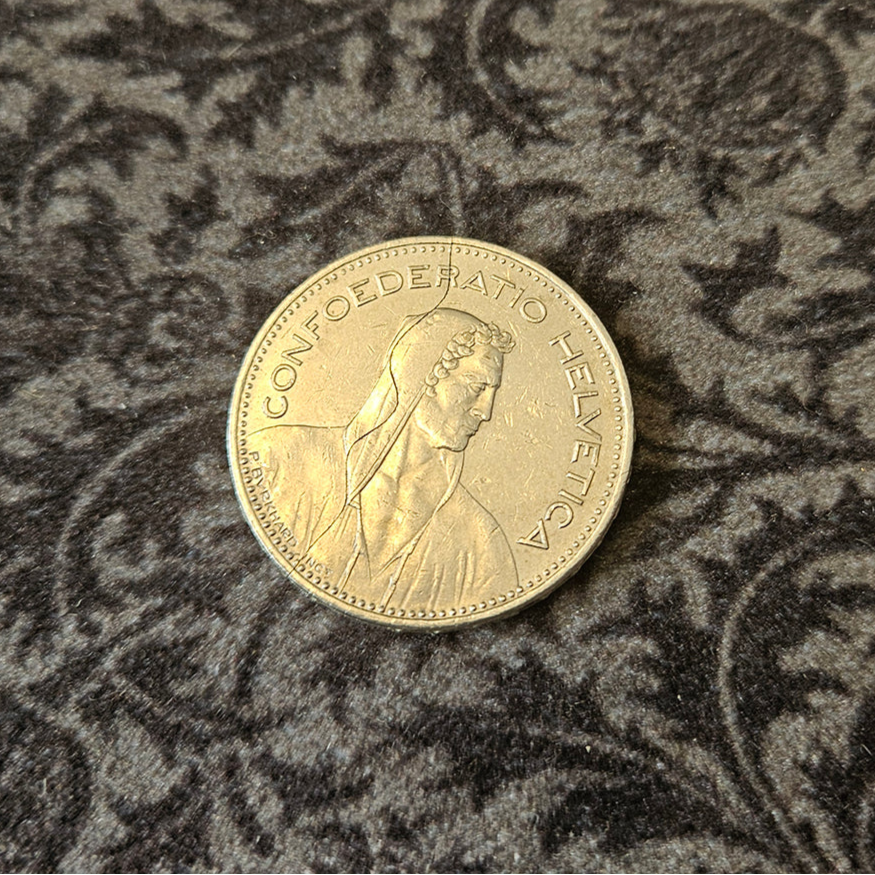 Bite coin 5 francs