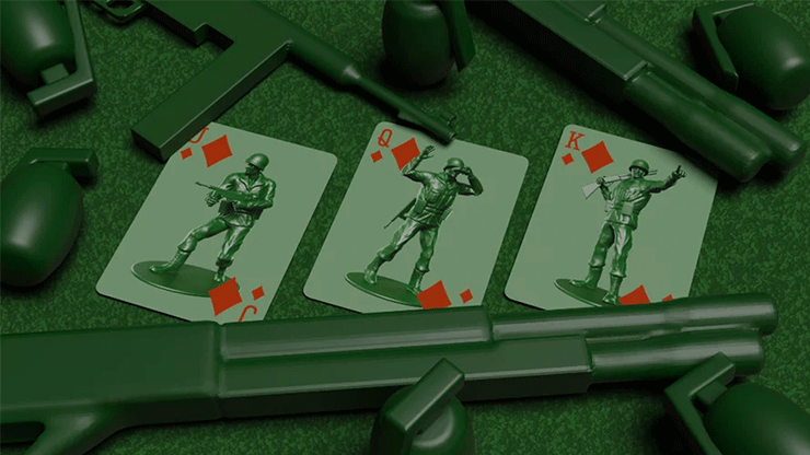 Army Men Playing Cards-Mike Guistolise-Deinparadies.ch