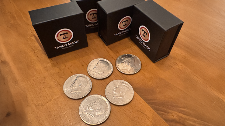 Expanded Shell Half Dollar (plus 4 Regular Coins) | Tango Magic-Tango Magic-Deinparadies.ch
