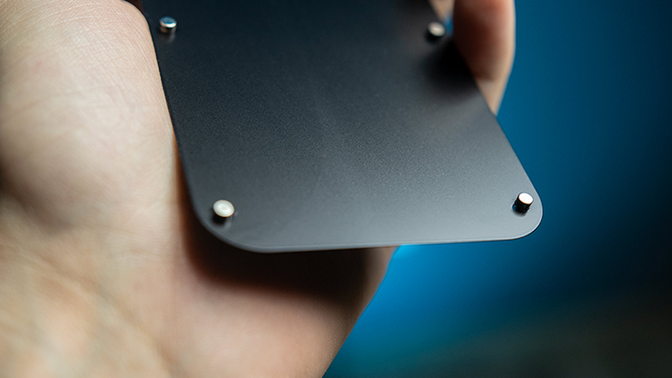 Leviosa Phone (EXTRA Screen) | João Miranda and Julio Montoro-Deinparadies.ch-Deinparadies.ch