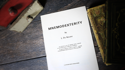 Mnemodexterity di L. De Bevere Ed Meredith at Deinparadies.ch