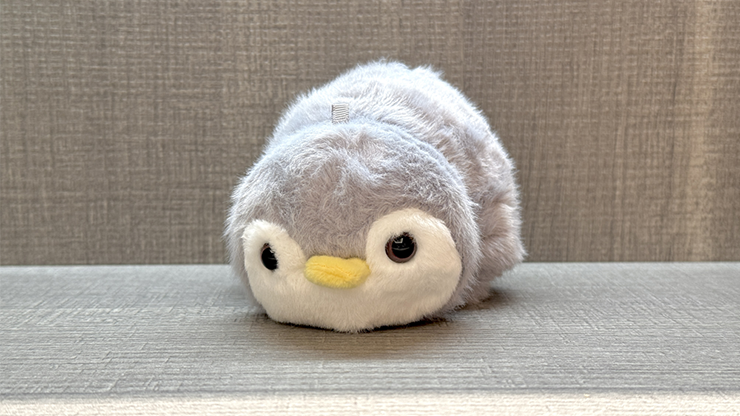 Morphing Plush (Panda to Penguin Grey) | Jackie Zhao and JT Magic-Jia Tianshi-Deinparadies.ch