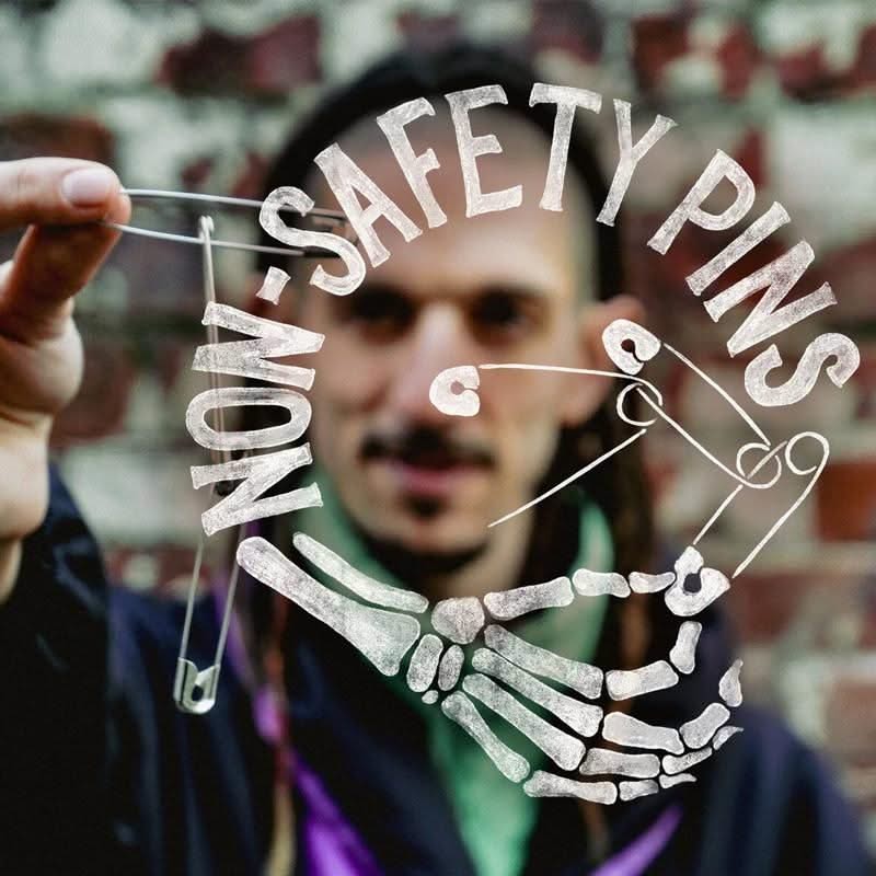 Non-Safety Pins | Juan Colàs
