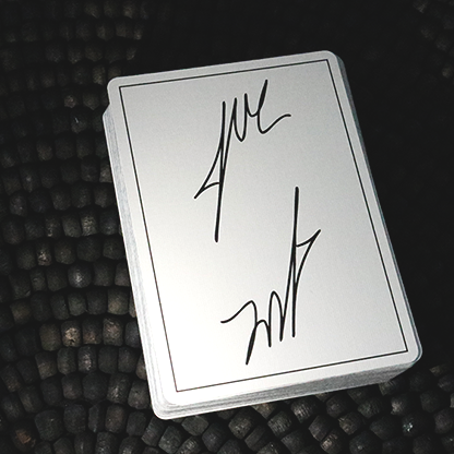 Signature Playing Cards- Third Edition (White) | Jordan Victoria-808magicstore-Deinparadies.ch