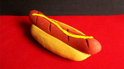 Sponge Hot Dog with Mustard | Alexander May Alexander May at Deinparadies.ch