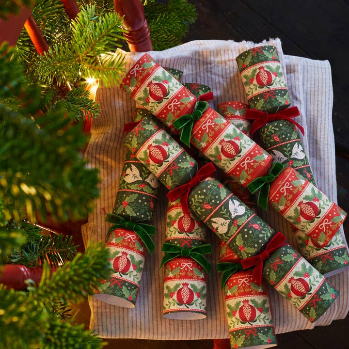 Two Design Folk Christmas Crackers-Talking Tables-Deinparadies.ch