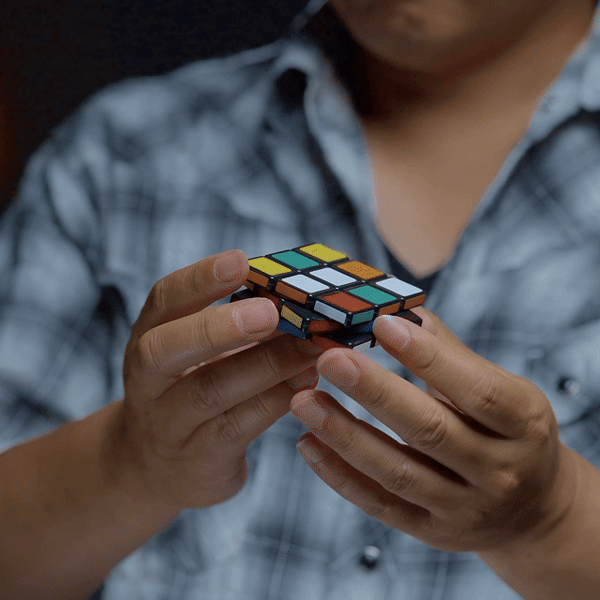 Wafer Cube | Takamiz Usui, Henry Harrius-Henry Harrius-Deinparadies.ch