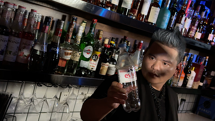 Water 2 Coke | Kailun Wu, Illuwizard & MS Magic-Lee Jah Bond-Deinparadies.ch