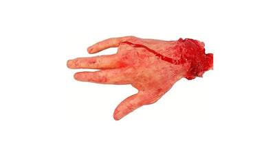 Smiffy's severed hand is bloody Deinparadies.ch
