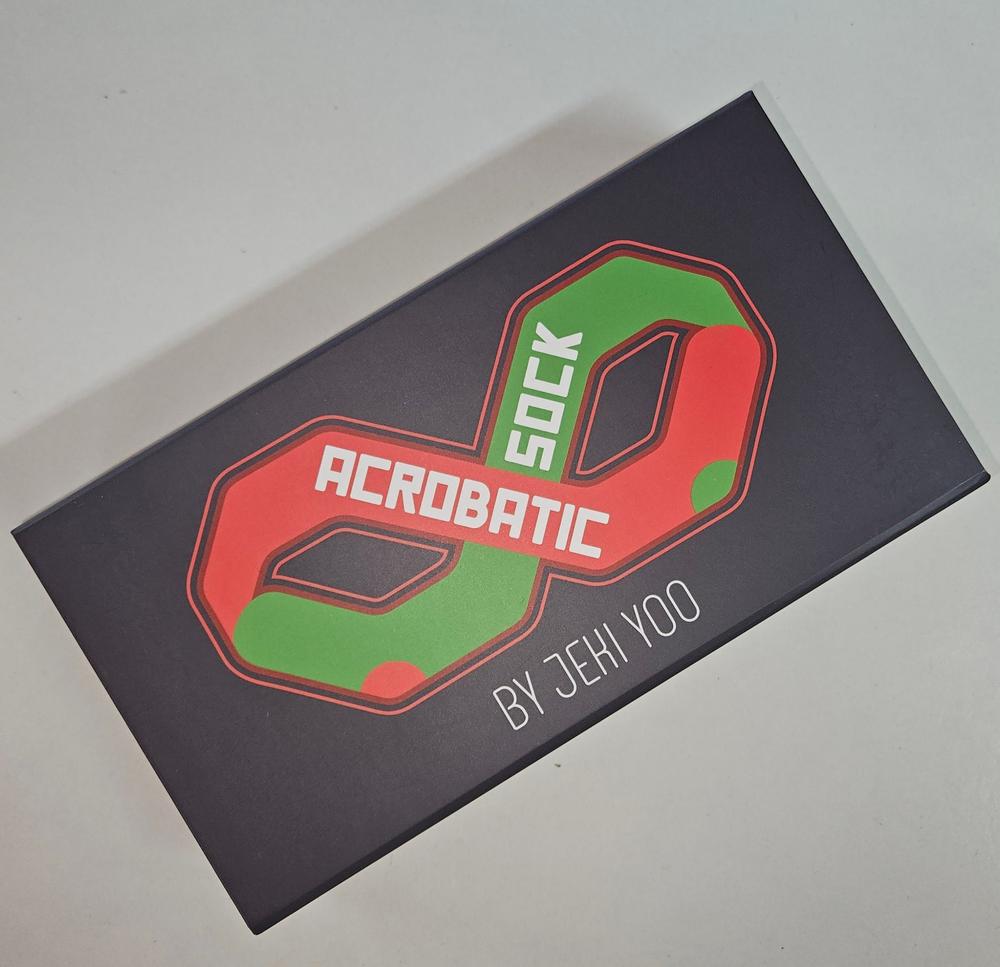Acrobatic Socks | Jeki Yoo