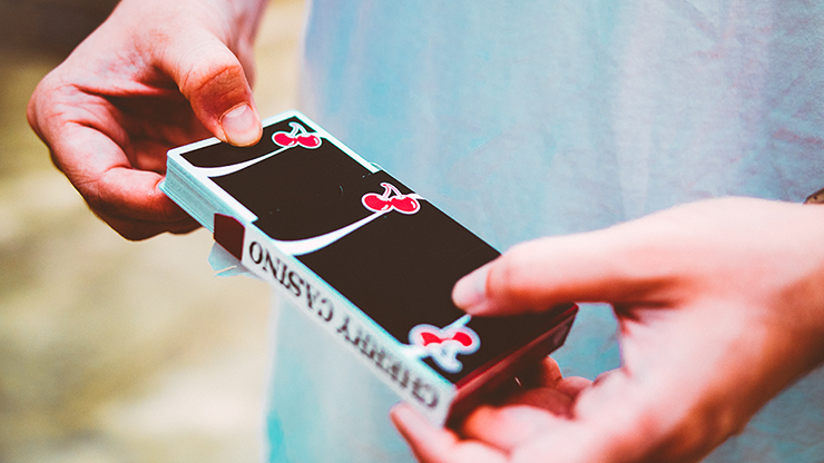 Cherry Casino (Black Hawk) Playing Cards by Pure Imagination Projects Murphy's Magic bei Deinparadies.ch