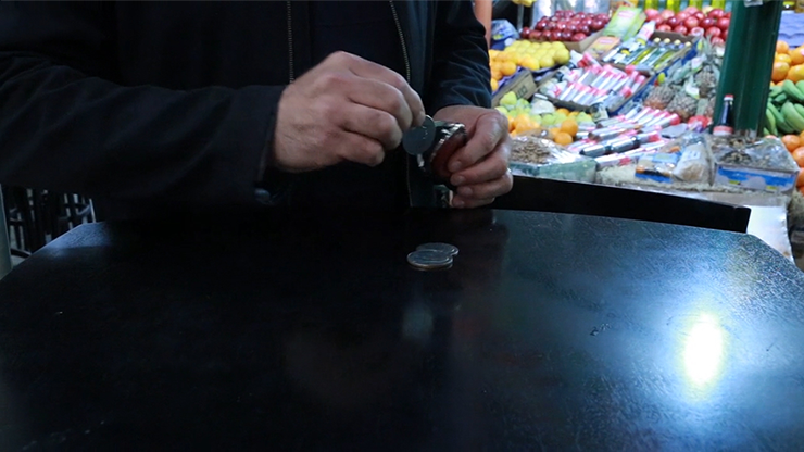 Triple TUC Quarter (D0182) Gimmicks and Online Instructions by Tango 