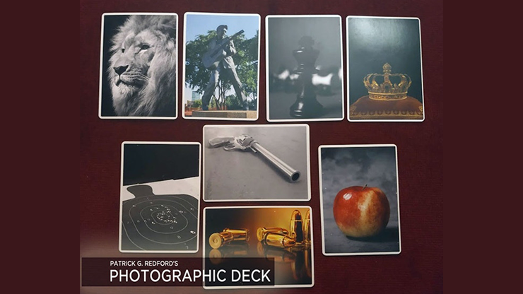 Photographic Deck Project Set (Gimmicks and Online Instructions) by Patrick Redford George Tait bei Deinparadies.ch