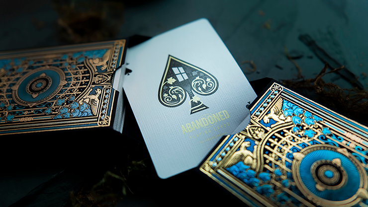 Abandoned Luxury Playing Cards by Dynamo Dynamo bei Deinparadies.ch