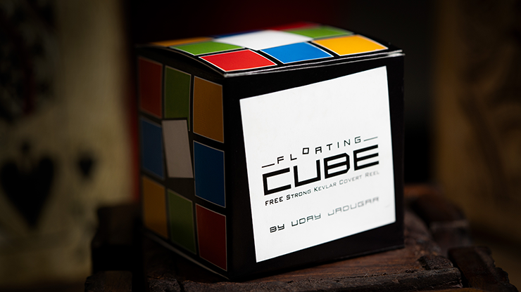 Le cube flottant | Le monde magique d'Uday Jadugar Uday à Deinparadies.ch