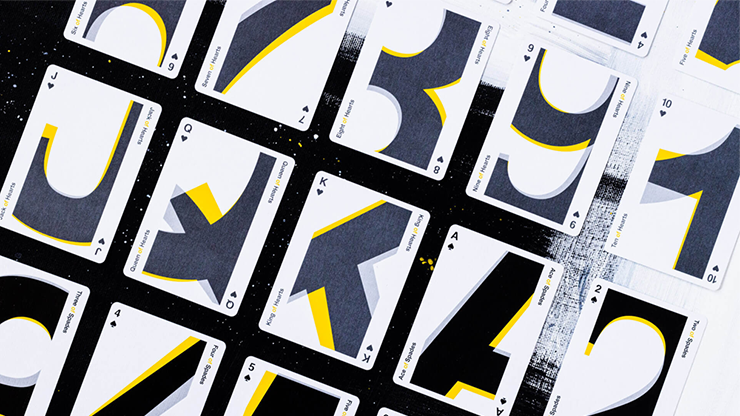AvH: Typographic Playing Cards by Luke Wadey JP Playing Card CO LTD bei Deinparadies.ch