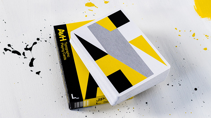 AvH: Typographic Playing Cards by Luke Wadey JP Playing Card CO LTD Deinparadies.ch