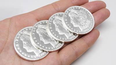 Cilindro y monedas de Yoichi Akamatsu French Drop, Ltd. en Deinparadies.ch