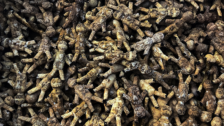 HOODOO - Haunted Voodoo Doll | Mark Traversoni Saturn Magic bei Deinparadies.ch