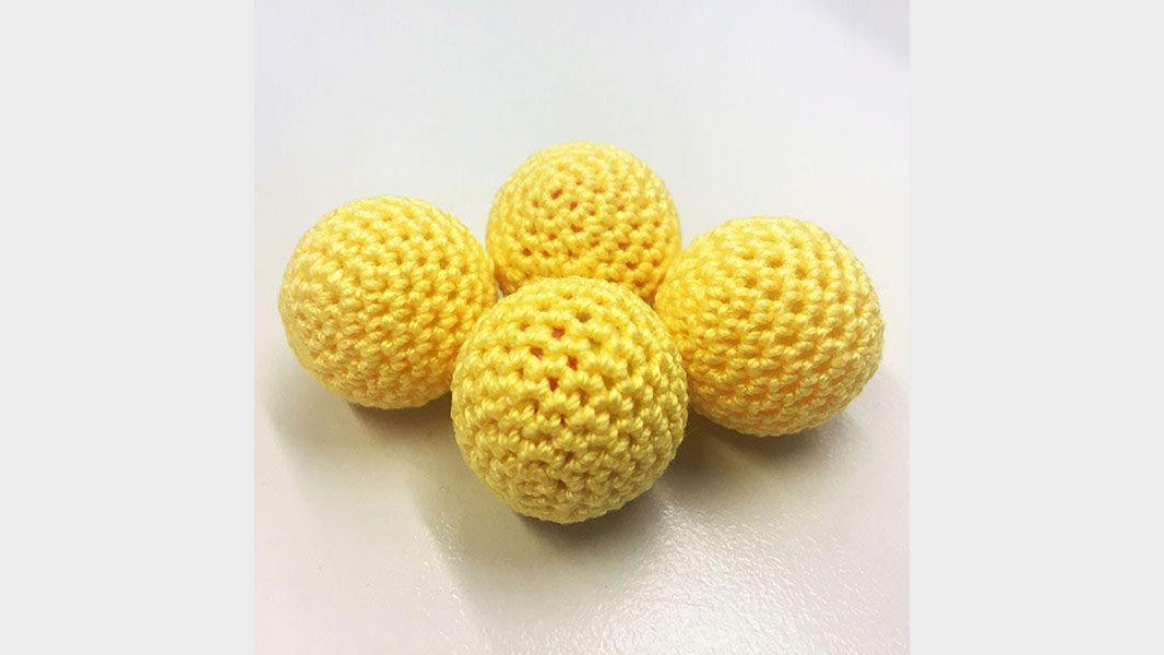 Balls for cup game (bouncy ball) 2.5cm - yellow - Magic Owl Supplies