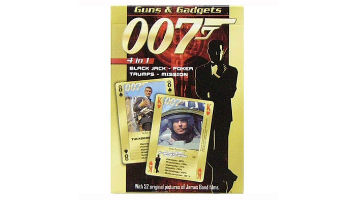 James Bond Poker Deck Guns & Gadgets Cartamundi bei Deinparadies.ch